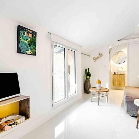 New Design Studio Walking To The Beach And Shops Apartment Villefranche-sur-Mer Exterior photo